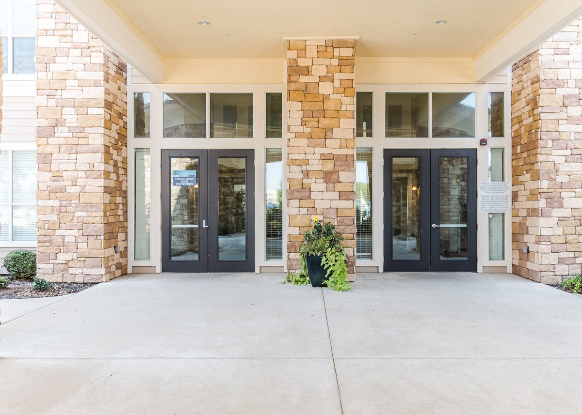 Senior Housing - Emory Senior Living Apartments Image 4