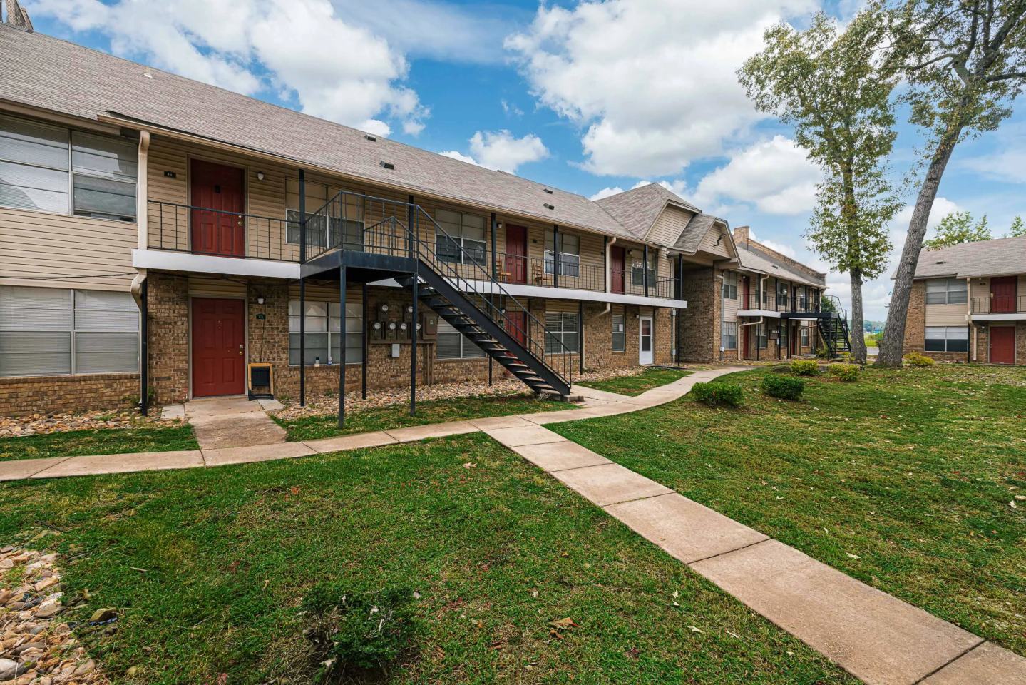 Luxe 30 Apartments Image 25