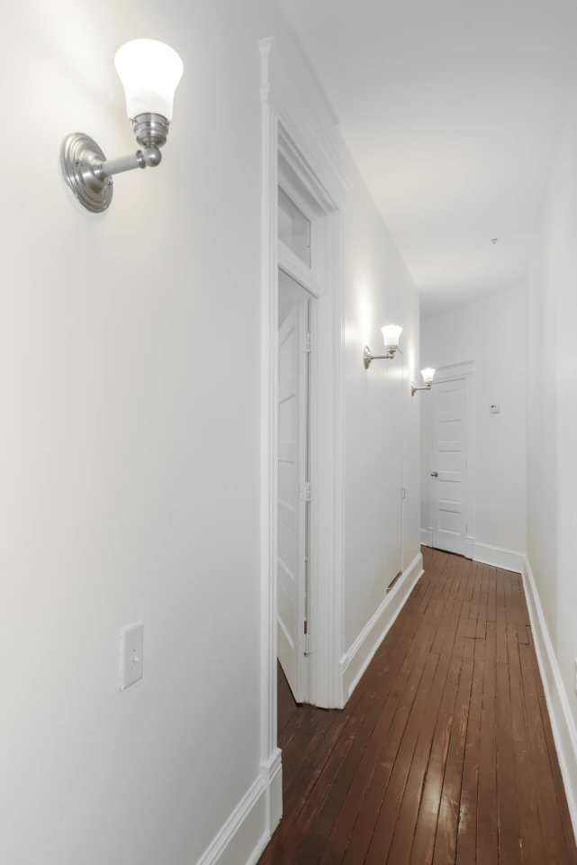 U Street Apartments Image 8