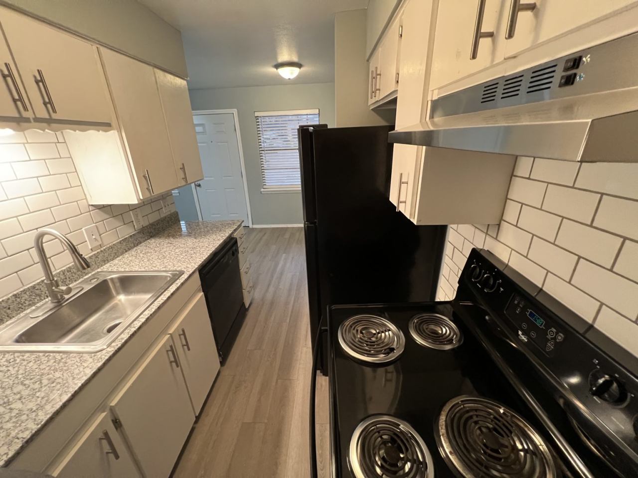 The Hampton Gardens Apartments Image 1