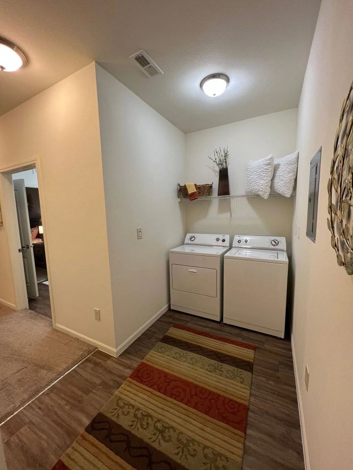 Bluestone Apartments Image 8