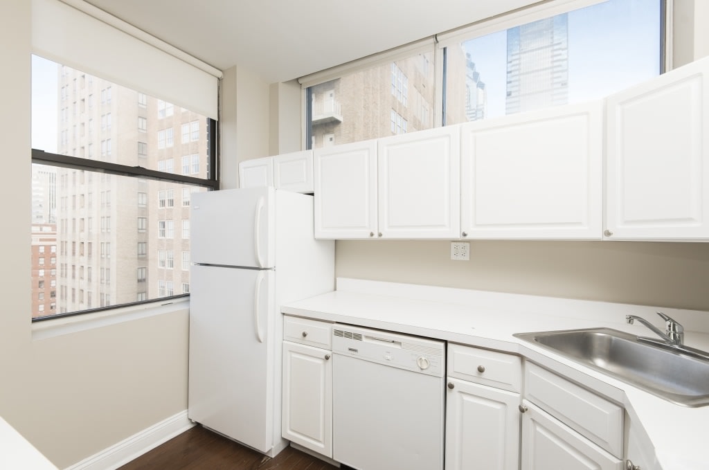 220 South 16th Street Image 3