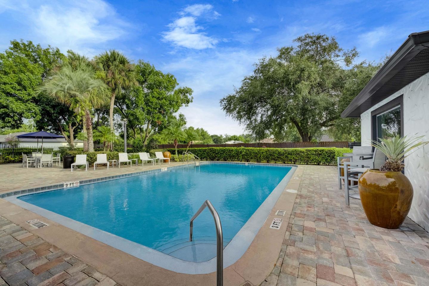 Avery Place Villas Image 42