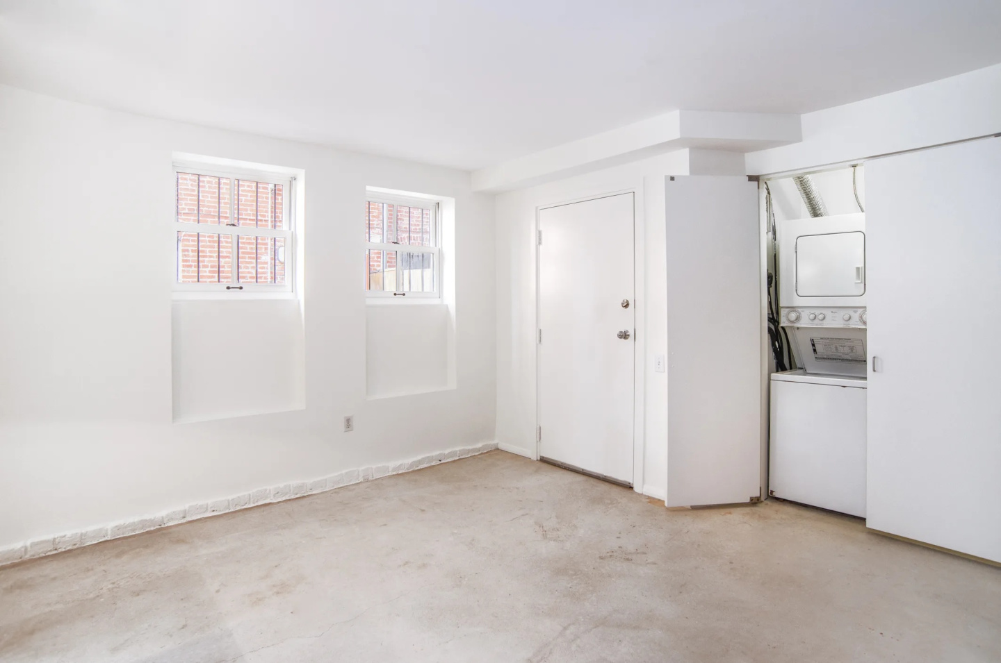 U Street Apartments Image 13