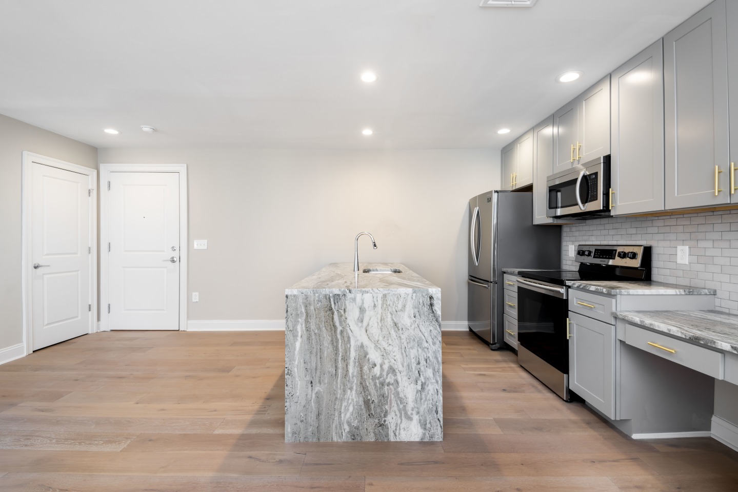 222 Rittenhouse Image 4