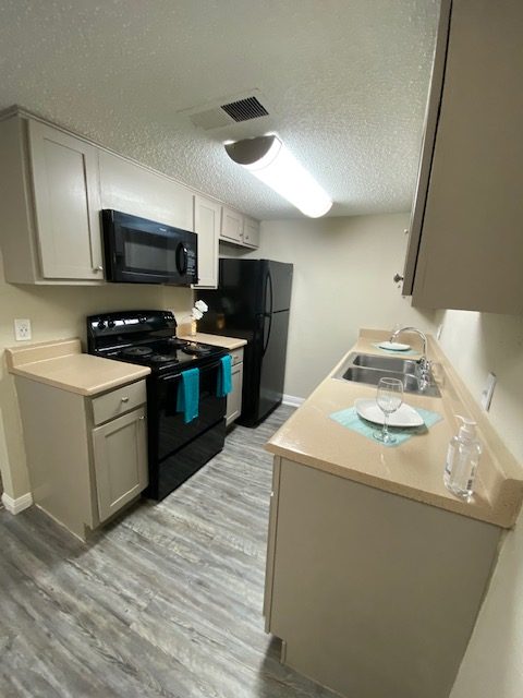Cornerstone Village Image 12