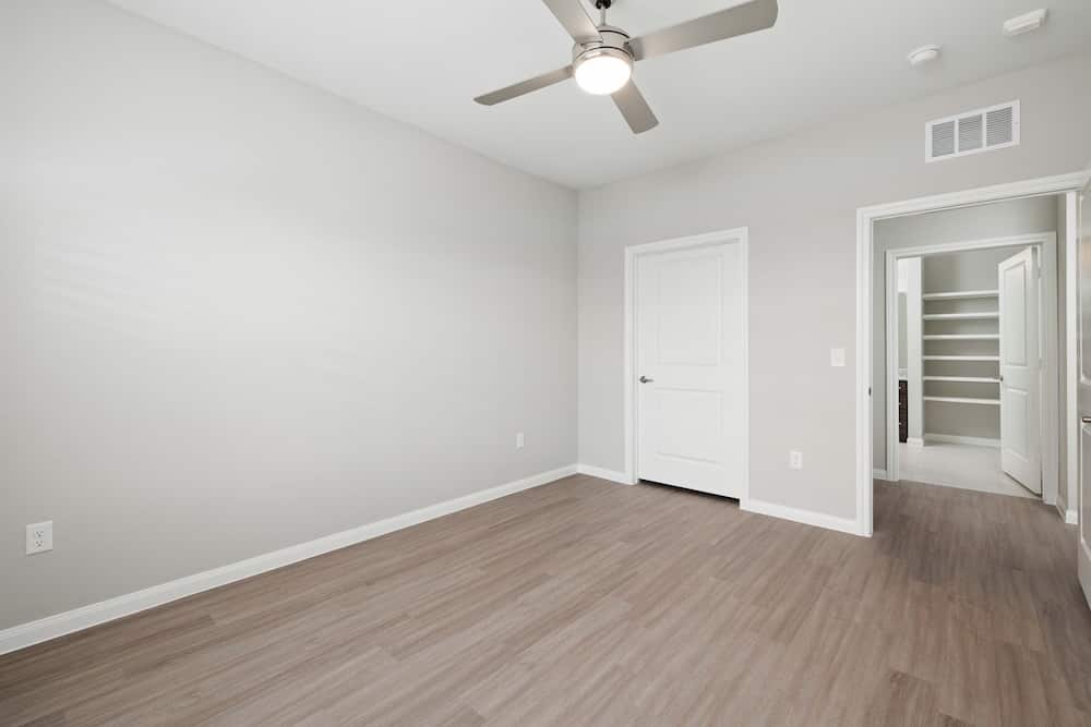 Oak Creek Image 20