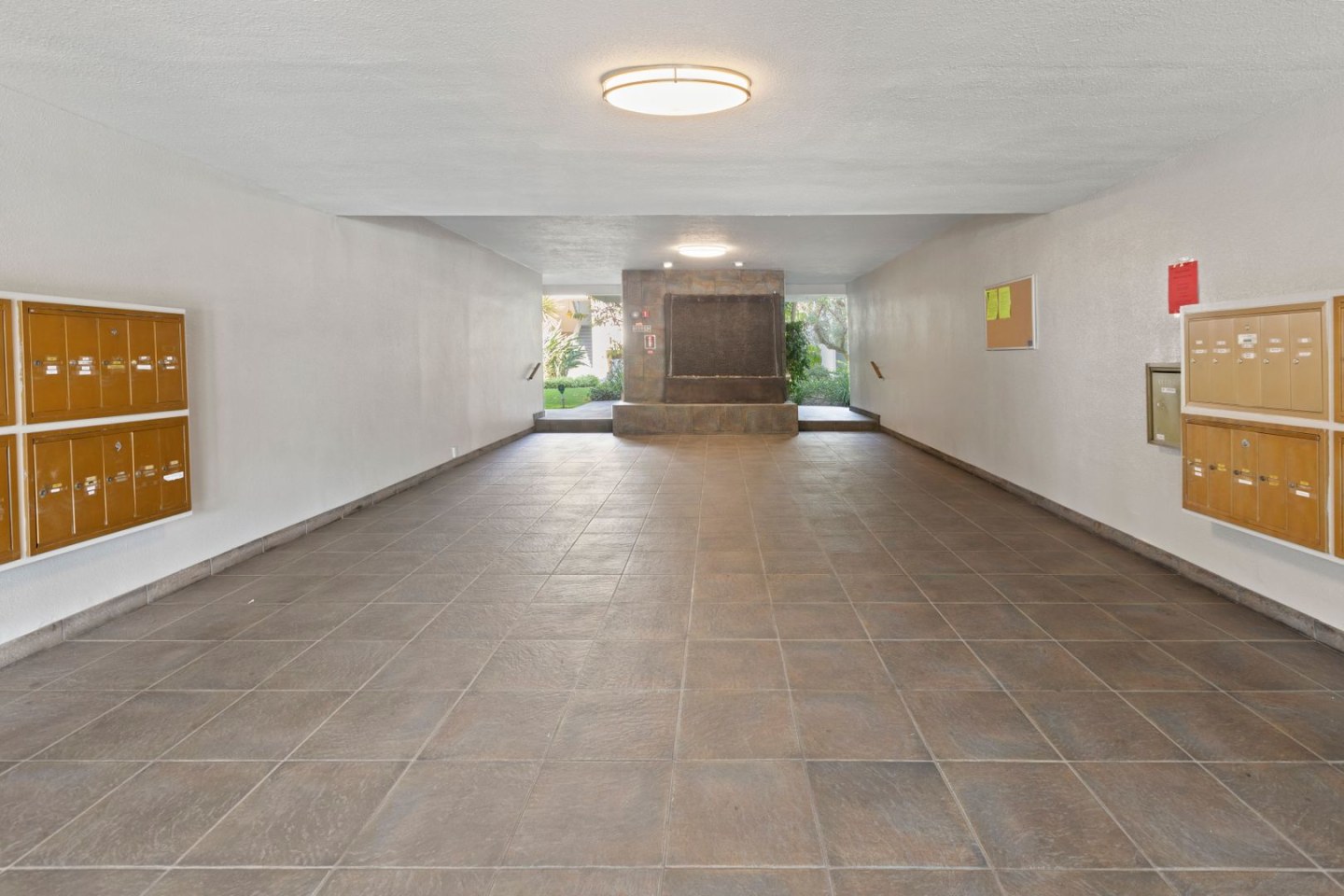5132 White Oak Image 17