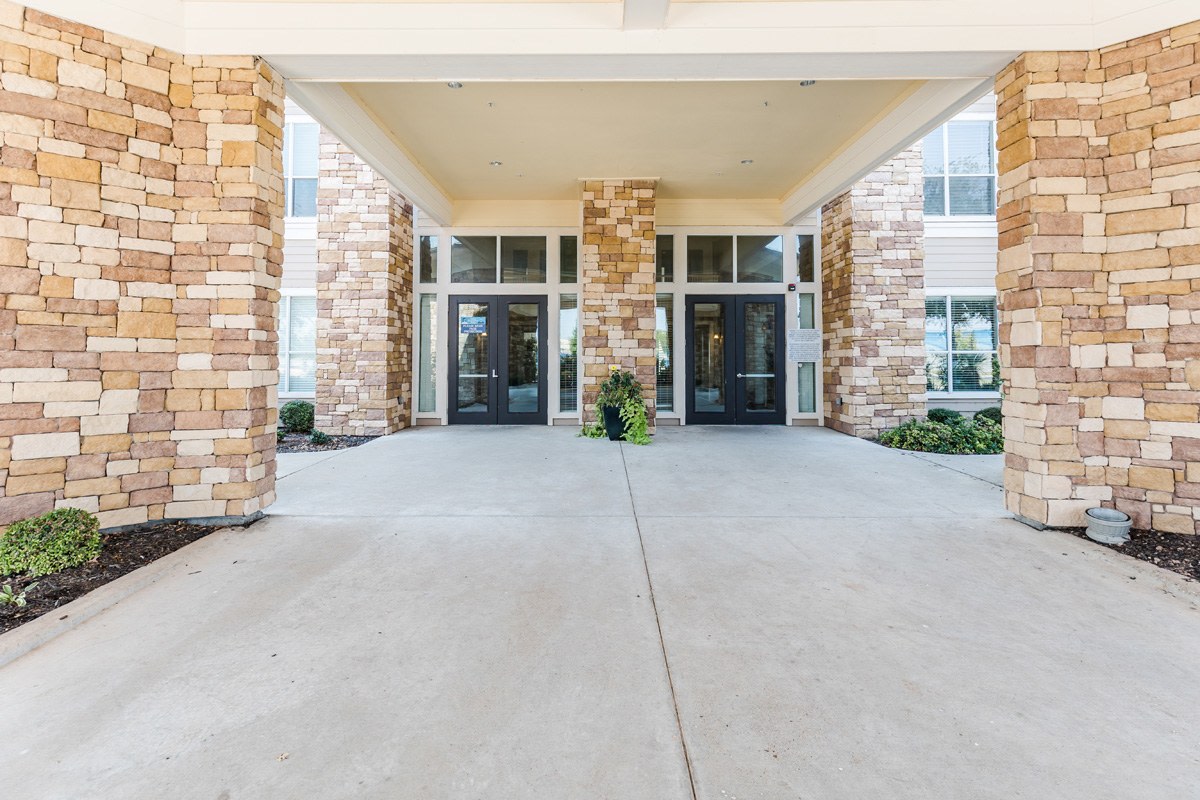 Senior Housing - Emory Senior Living Apartments Image 3