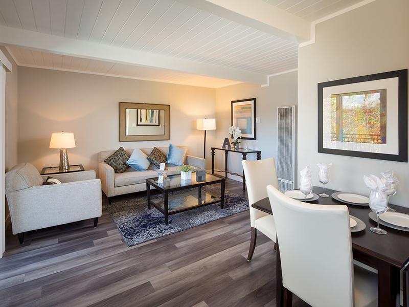 Aloha Apartments Image 3