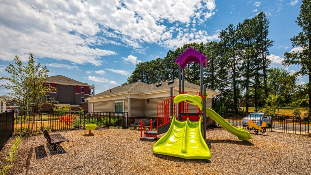 Valor Apartment Homes Image 43