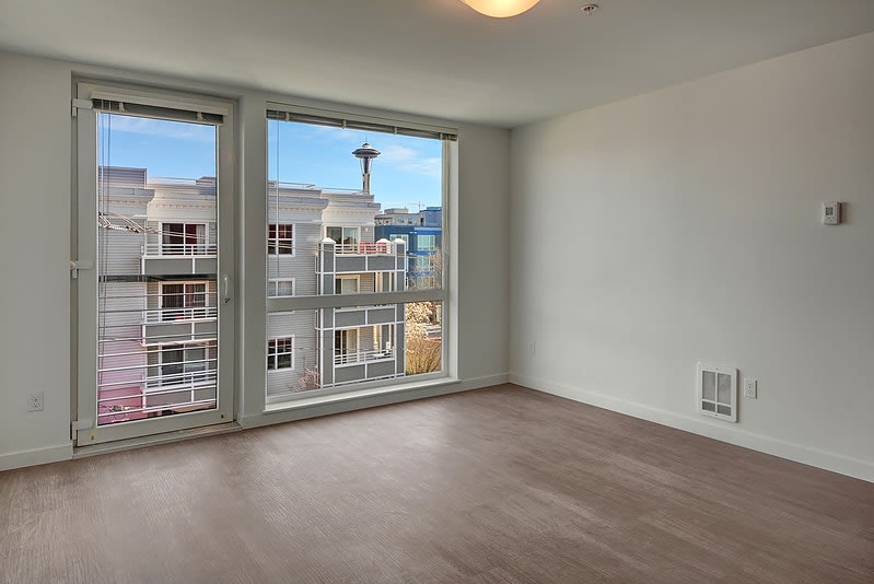 Queen Anne Flats Image 8