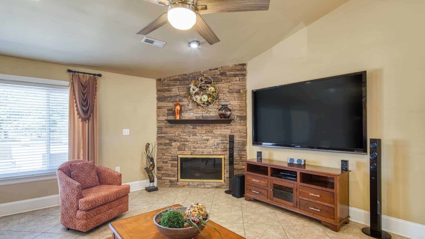 Sherwood Apartment Homes Image 12