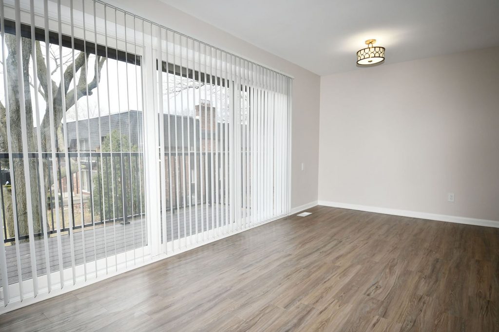 Regency Park Apartments Image 7