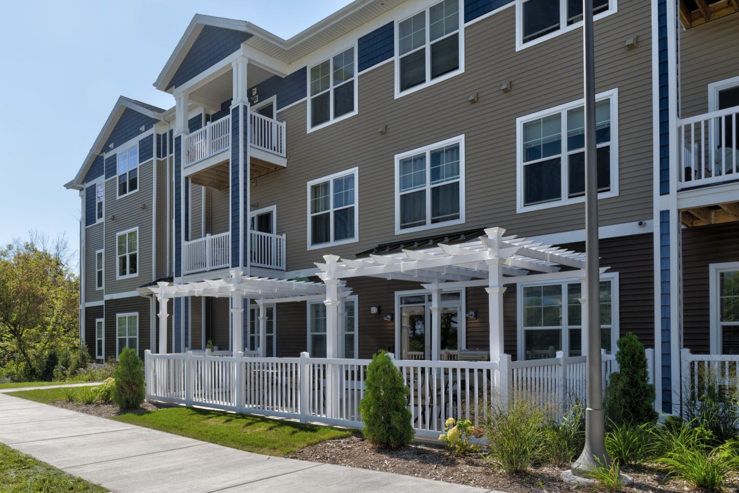 Spring Harbor - Senior Housing Image 12