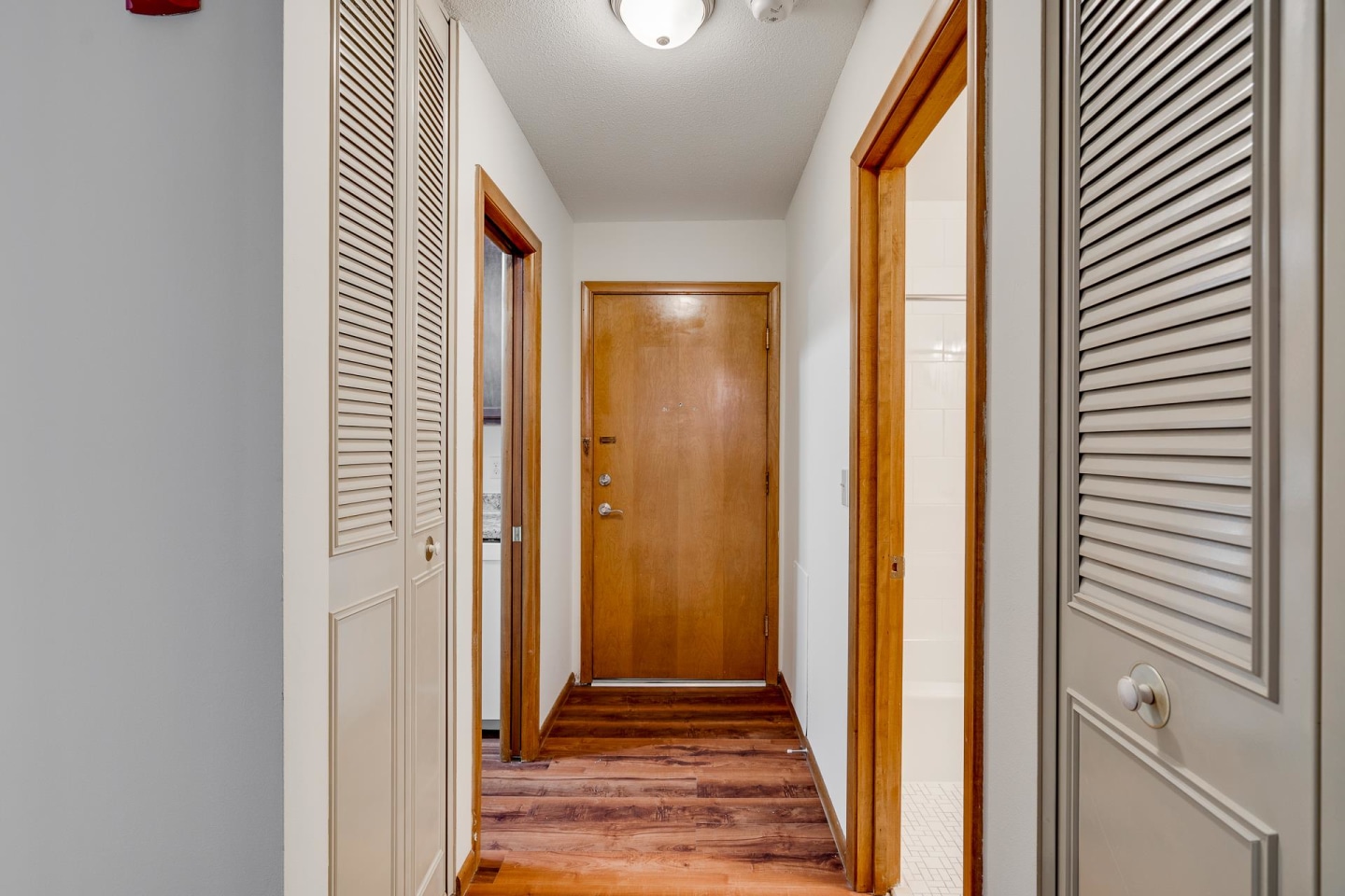 Bryant Manor Apartments Image 39