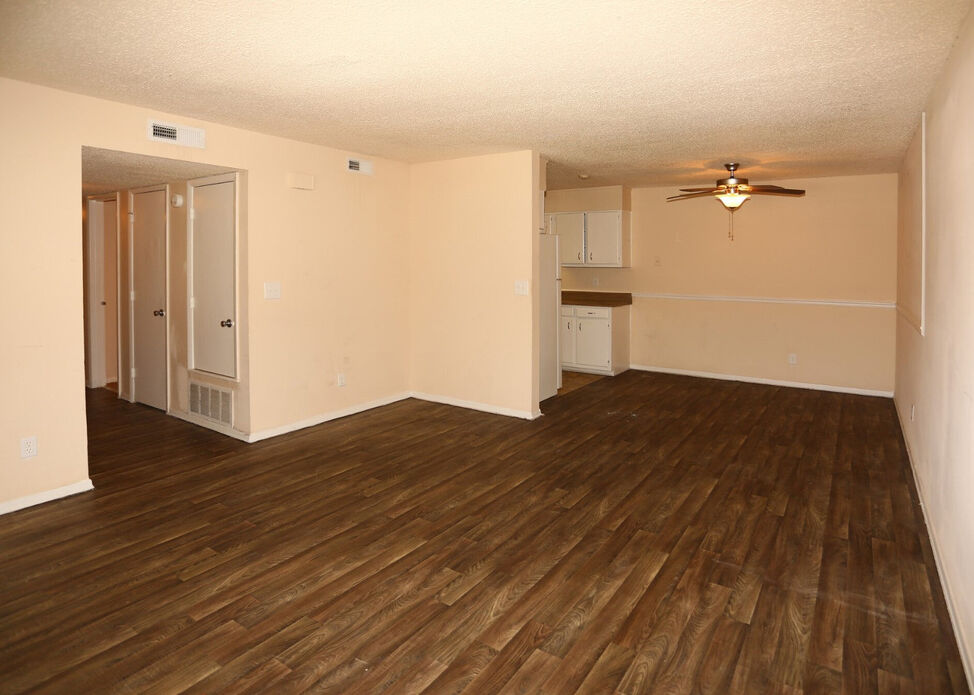 Creekside Place Apartments Image 3