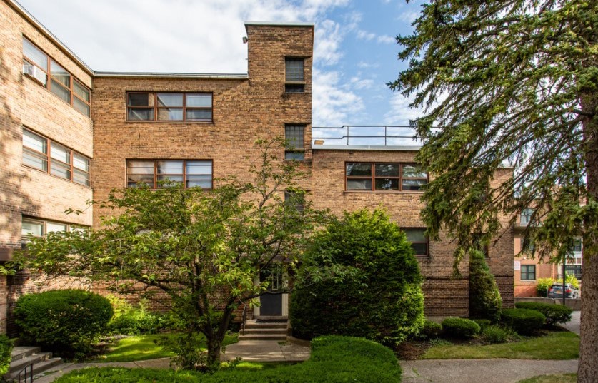 Delaware Court Apartments Image 10