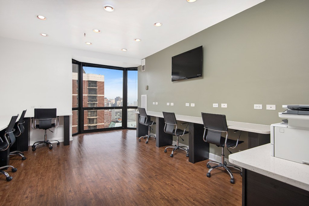 1111 N. Dearborn Image 28