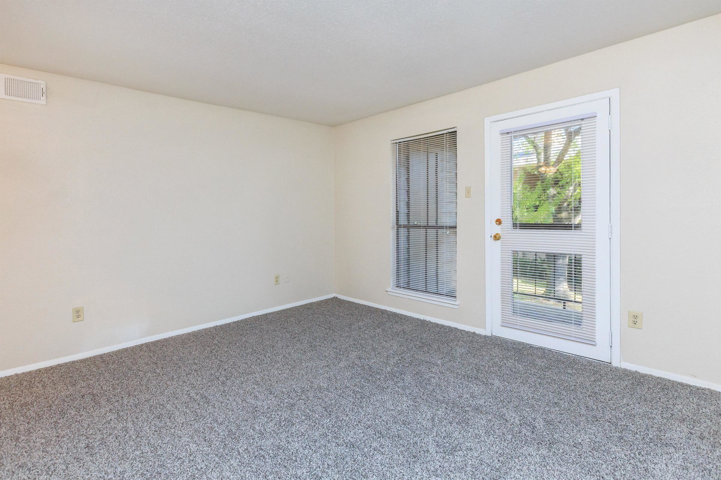 Stone Hollow Apartments Image 15