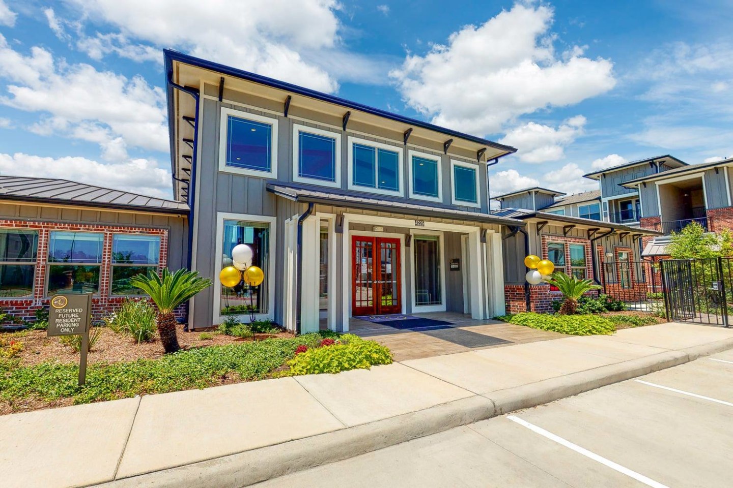 Residence at Oakmont Apartments Image 18