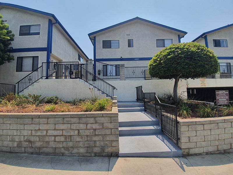 Galleria Townhomes Image 2