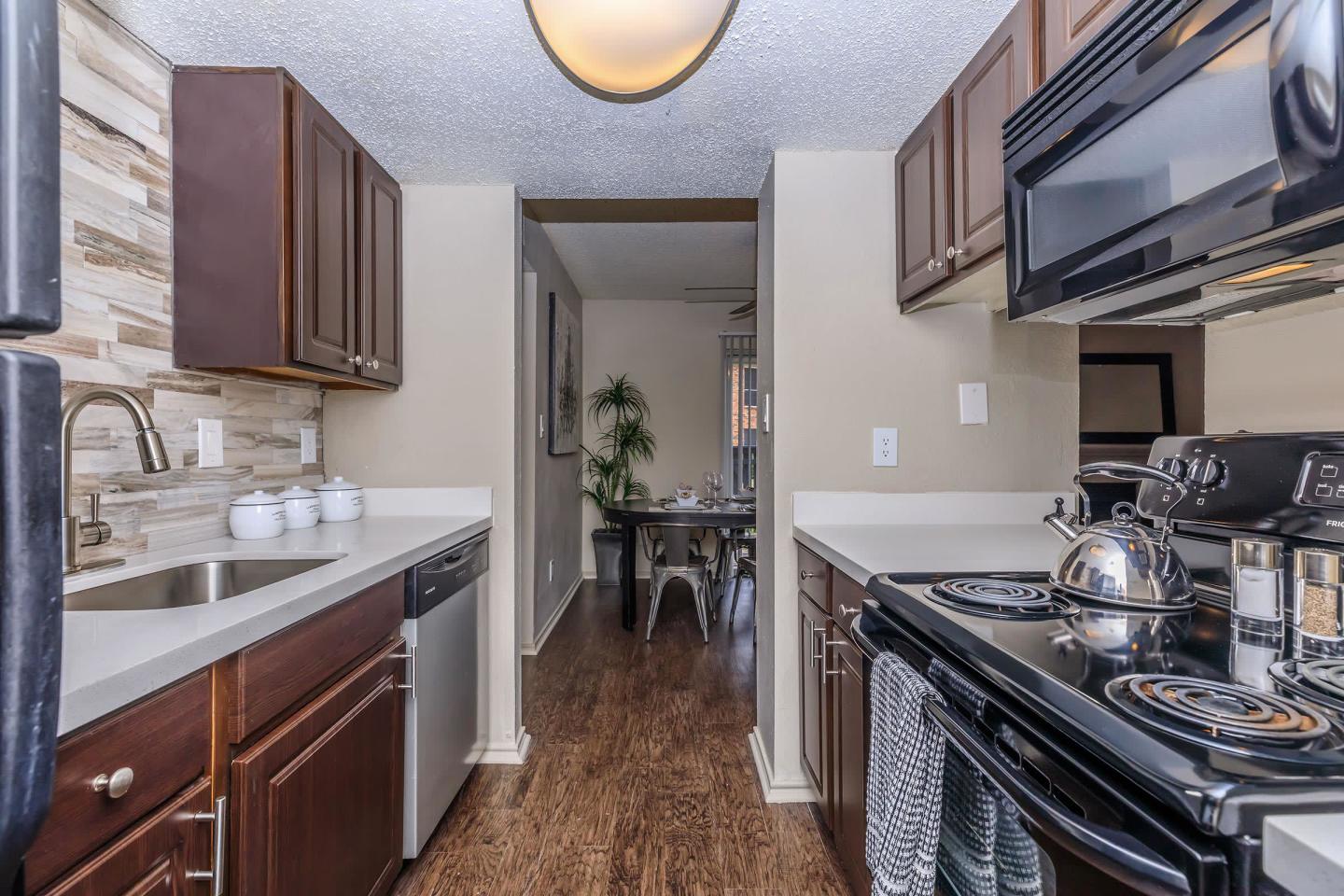 Nova Park Apartment Homes Image 17