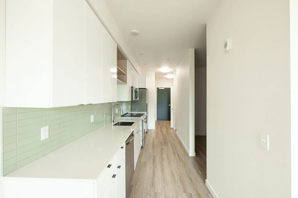 East of Eleven Image 9
