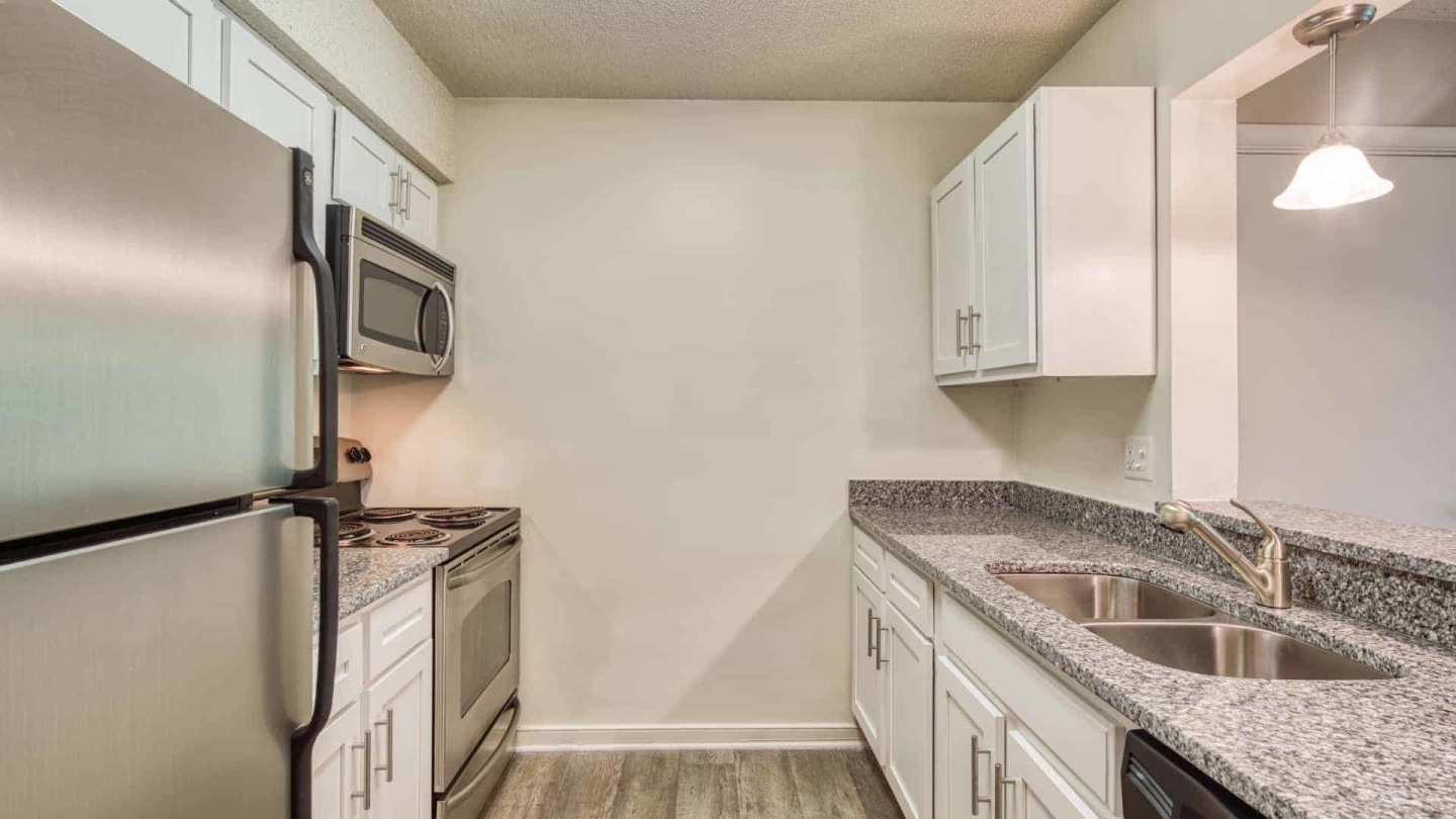 Sherwood Apartment Homes Image 3