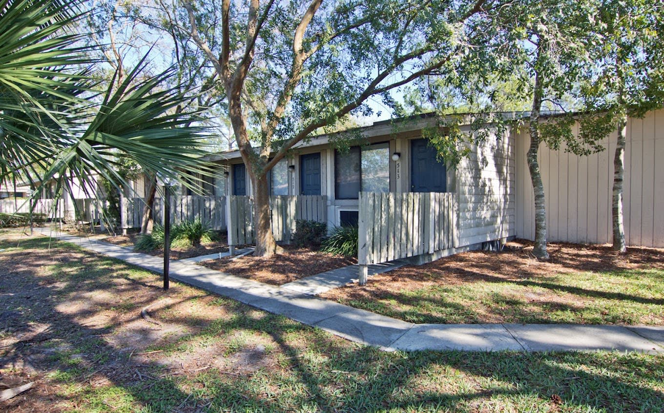Pine Barrens Apartments Image 5