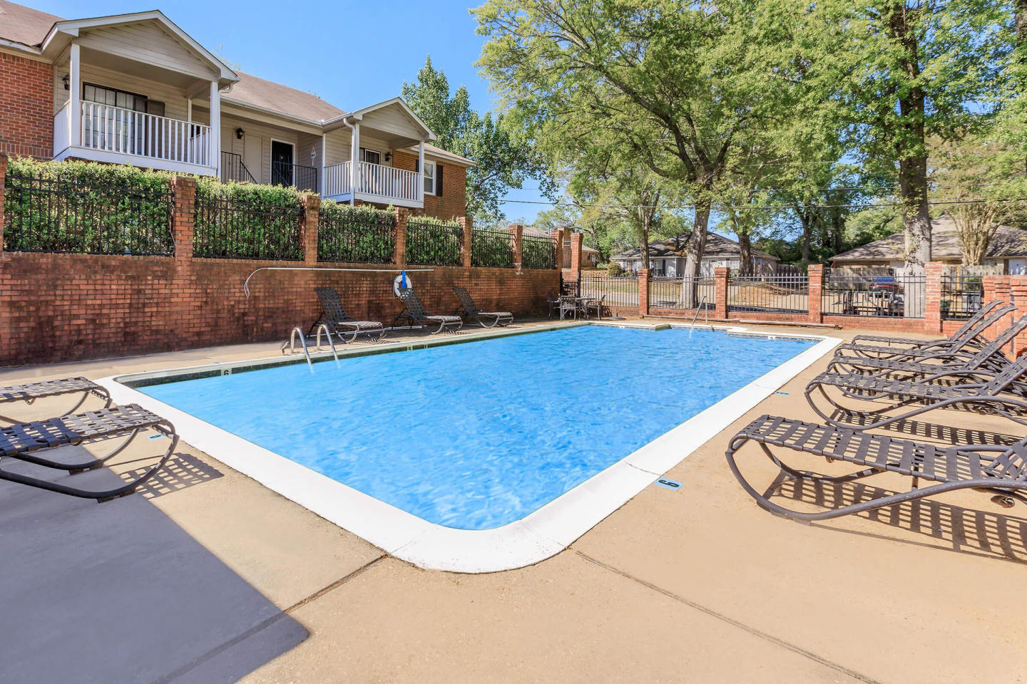 Turtle Place Apartments Image 1