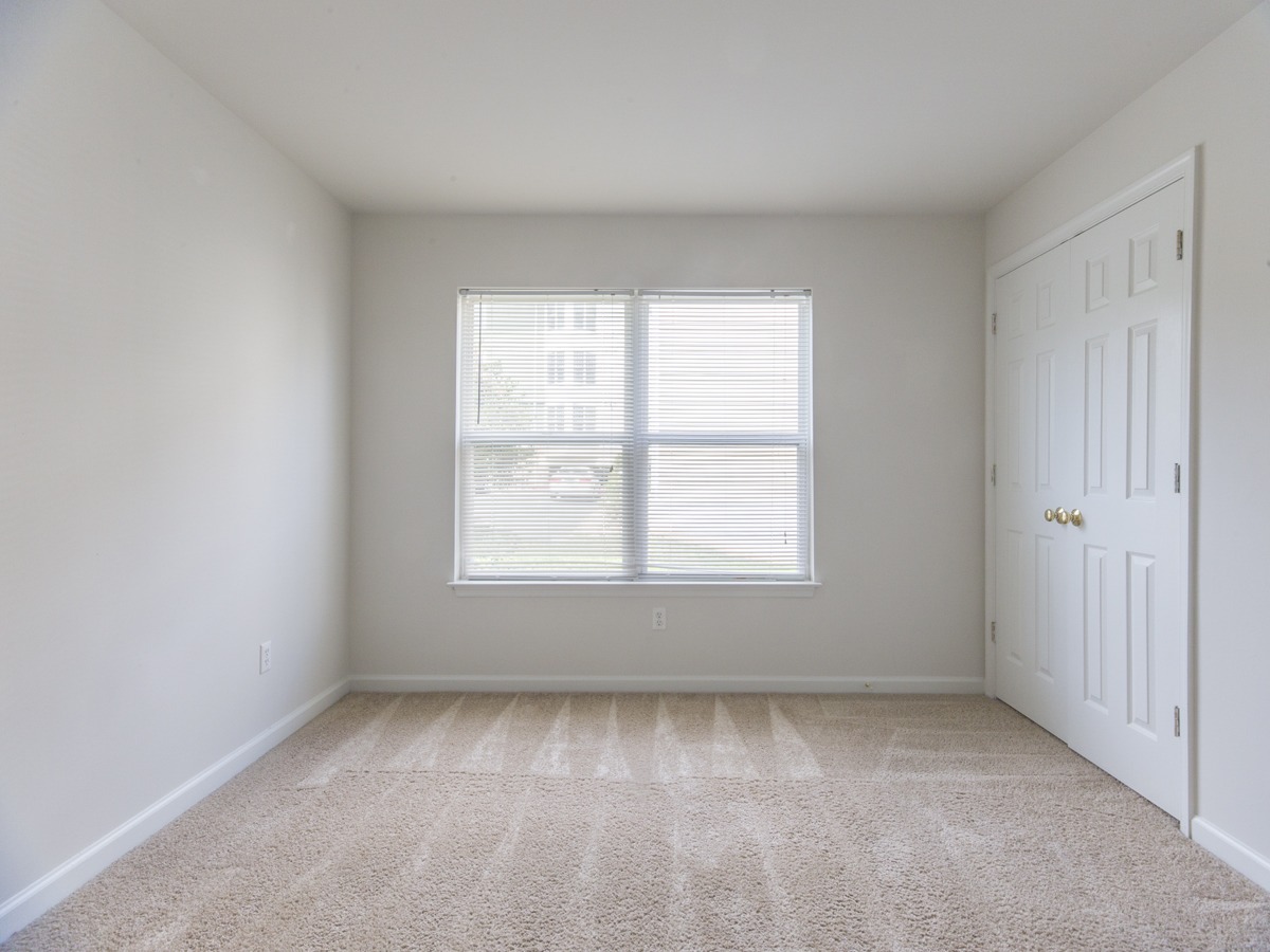 Wertland Apartments - Student Housing Image 5