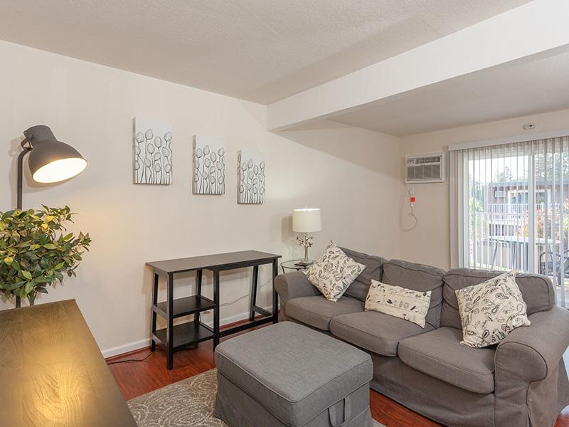 Sun Valley Apartment Homes Image 4