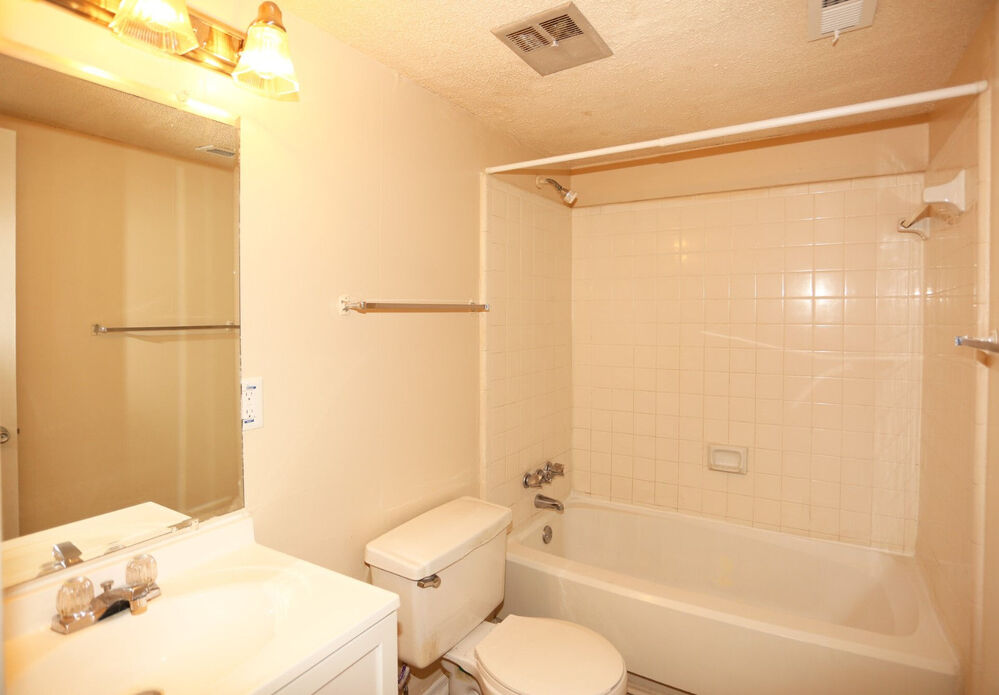 Creekside Place Apartments Image 6