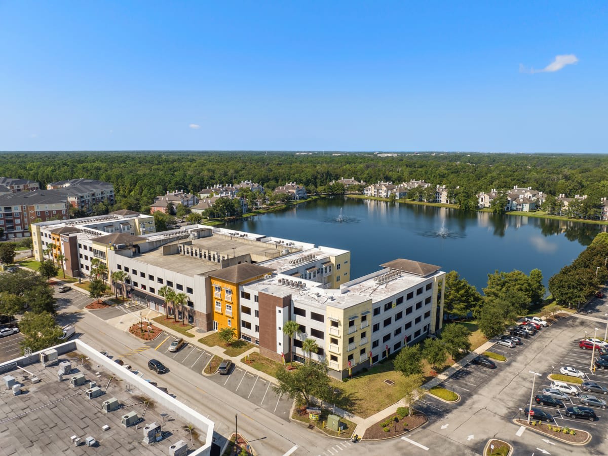 Lake Lofts at Deerwood Image 9