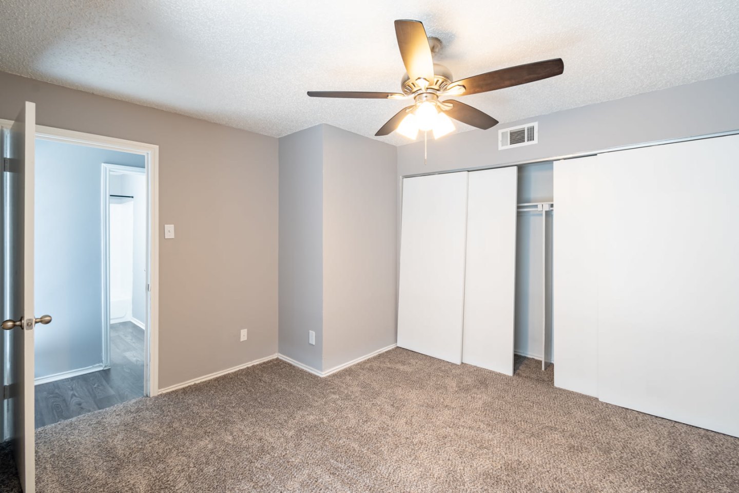 La Prada Place Apartments Image 70
