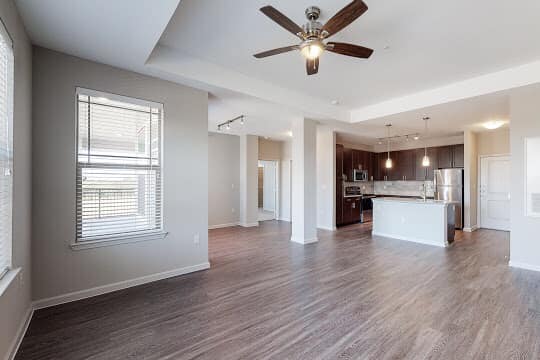 Residence at Oakmont Apartments Image 9