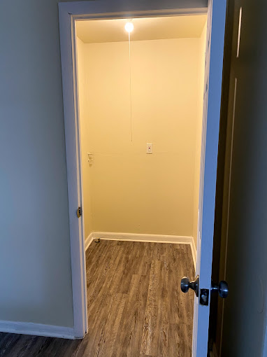 Hillside Manor Apartments Image 7