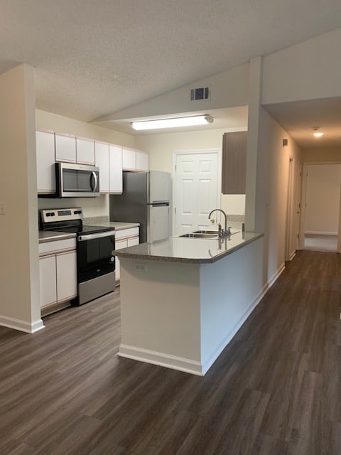 Baytree Condominiums Image 1