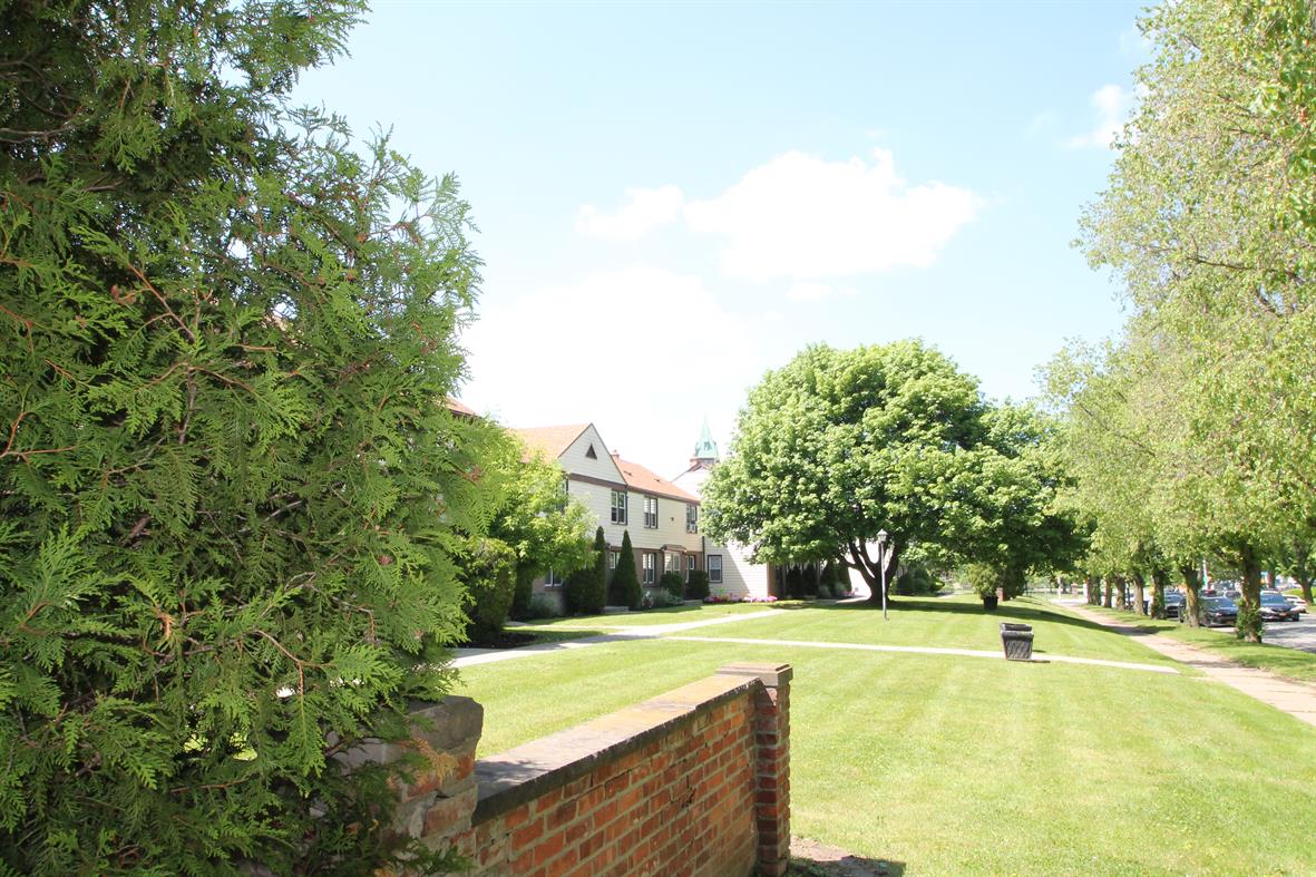 844 Richmond Ave Image 19