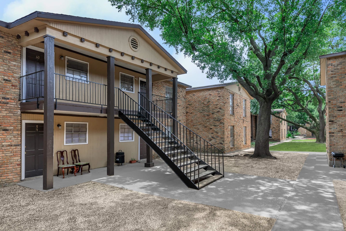 Broadway Park Apartments Image 12
