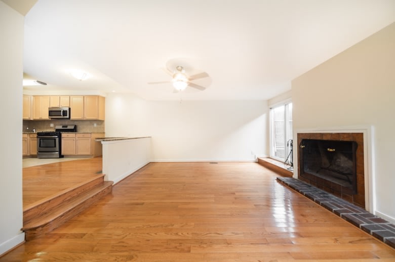 1634-1648 Lombard Image 13
