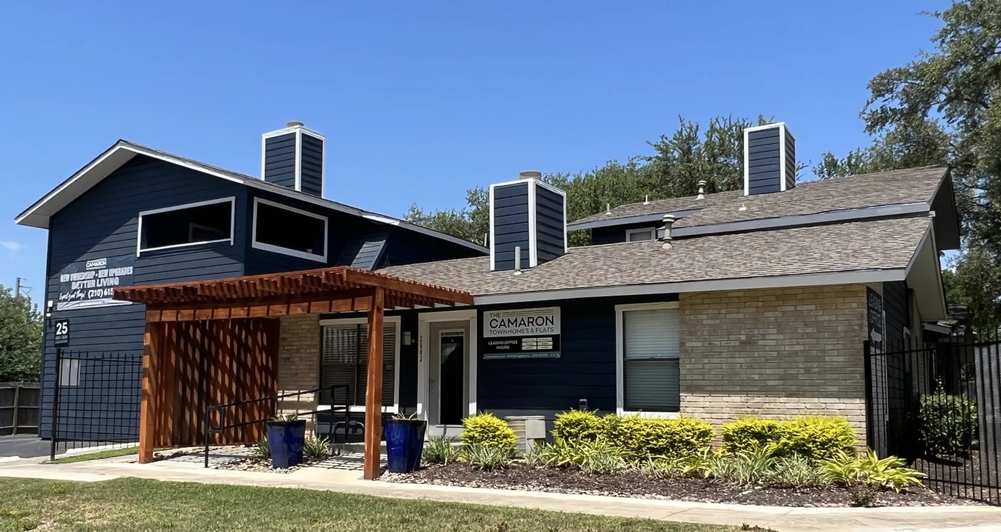 The Camaron Townhomes & Flats Image 5