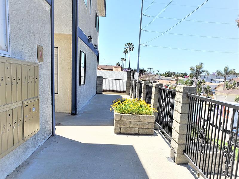 Galleria Townhomes Image 13