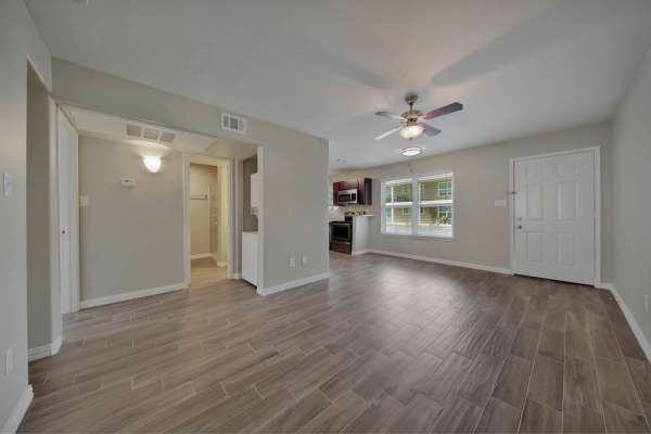 Twin Pines Image 15
