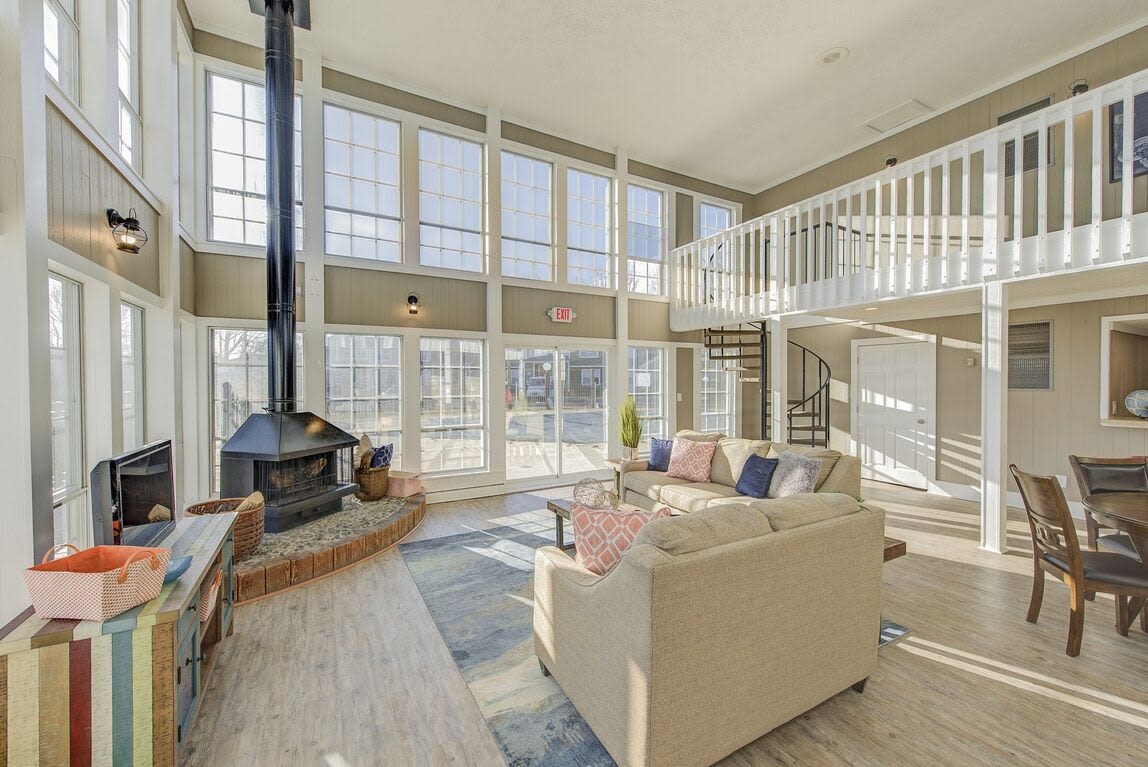 Pier 39 Apartments & Townhomes Image 21