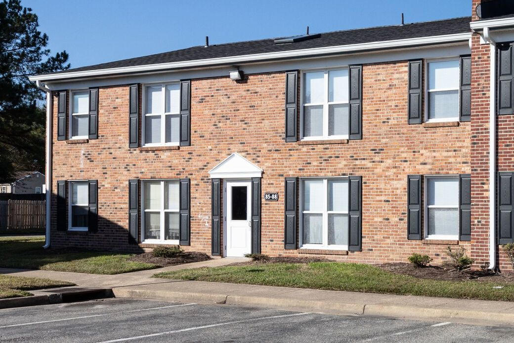 Carson Square Apartments Image 12