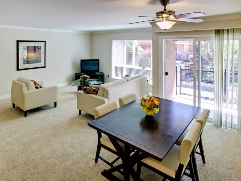Highridge Apartments Image 10