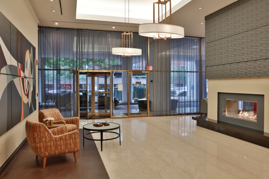 Spectra Plaza Image 11