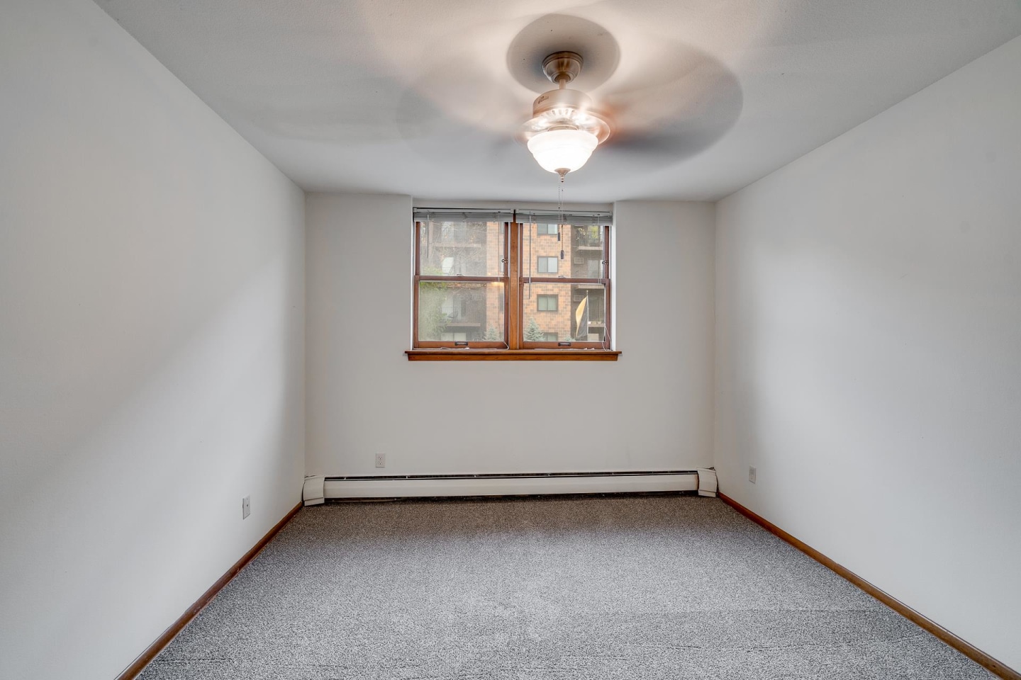 Bryant Manor Apartments Image 22